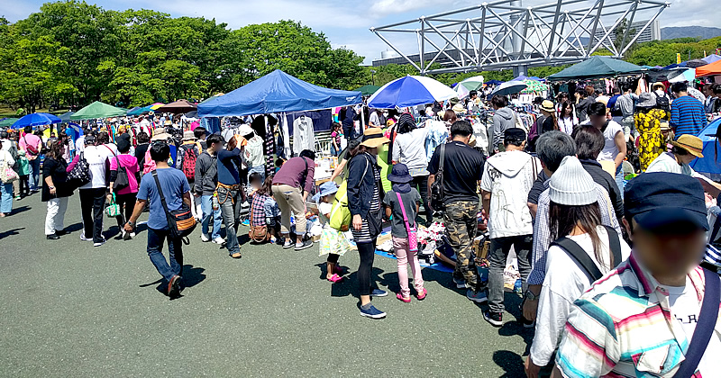 公園でも遊べて子連れに最適な万博記念公園フリマの日程や巡り方と楽しみ方 たゆたえブログ